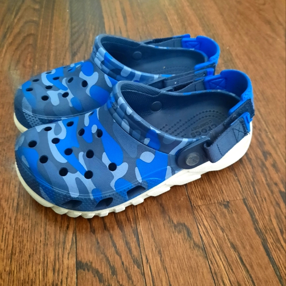 CROCS Blue and Gray Water Shoes with Ventilated Design